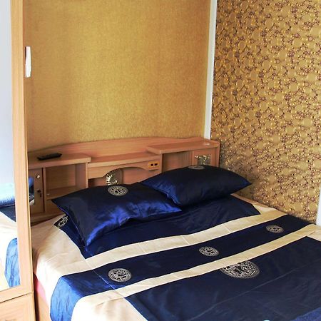 Jomtien Good Luck Apartment Extérieur photo
