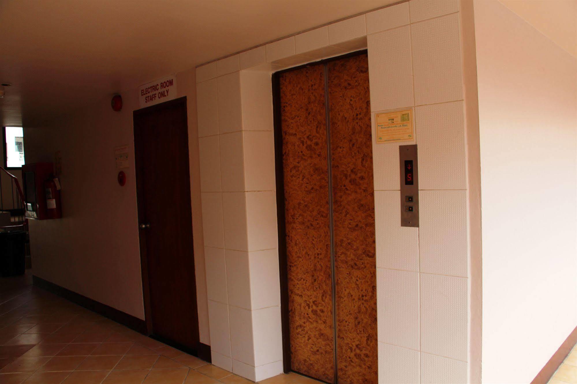 Jomtien Good Luck Apartment Extérieur photo